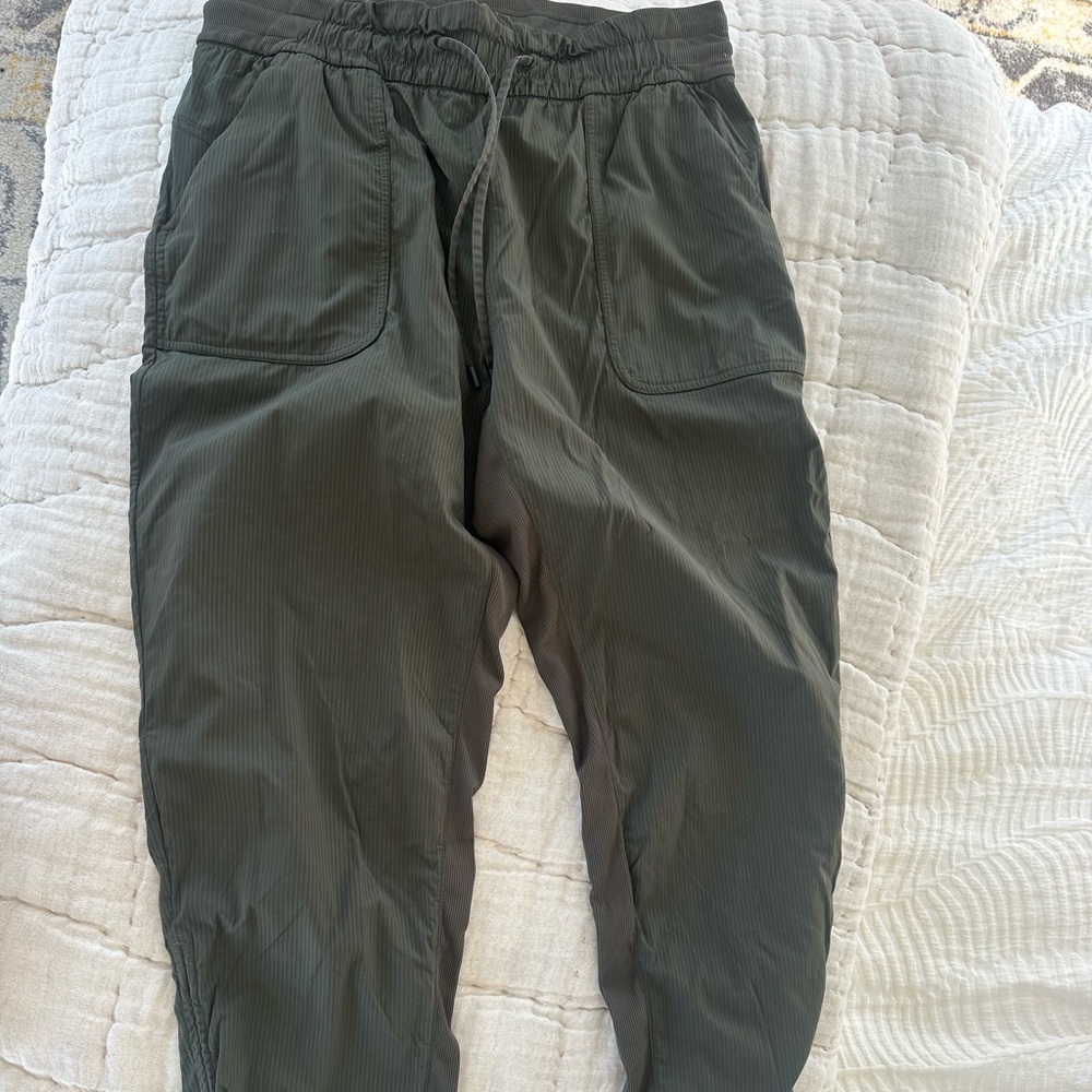 Lululemon studio pant
